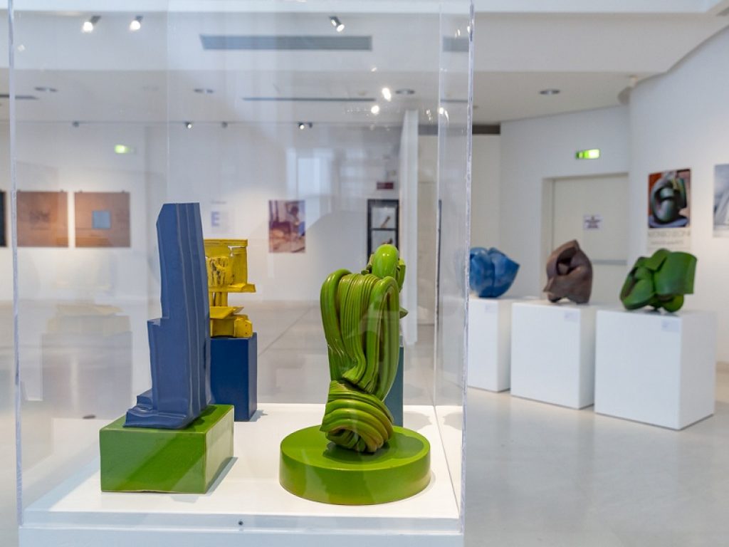 Il MIC di Faenza dedica una mostra a Alfonso Leoni