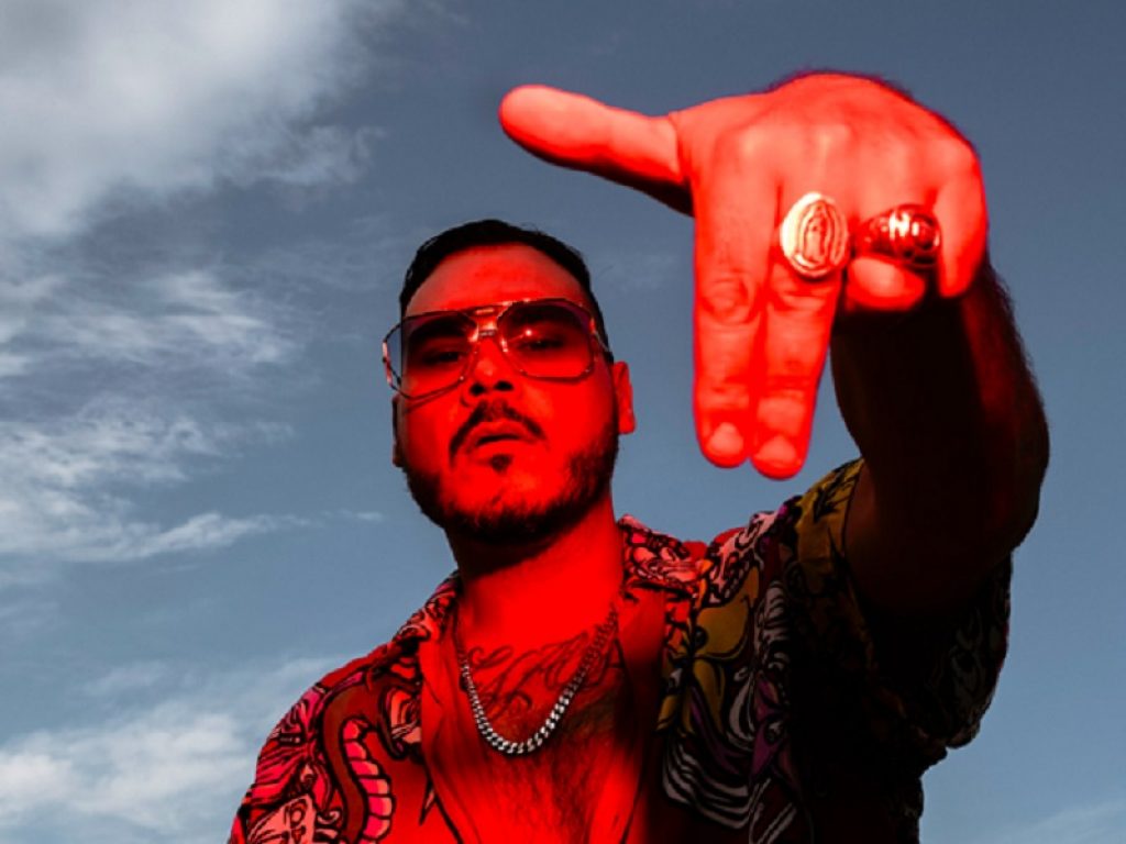 Ensi svela i featuring del nuovo EP "Oggi"