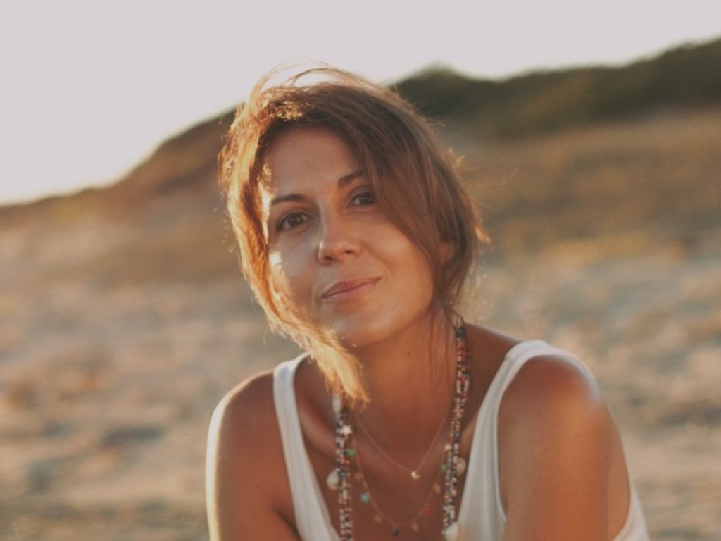 Online il nuovo videoclip di Alessandra Nicita