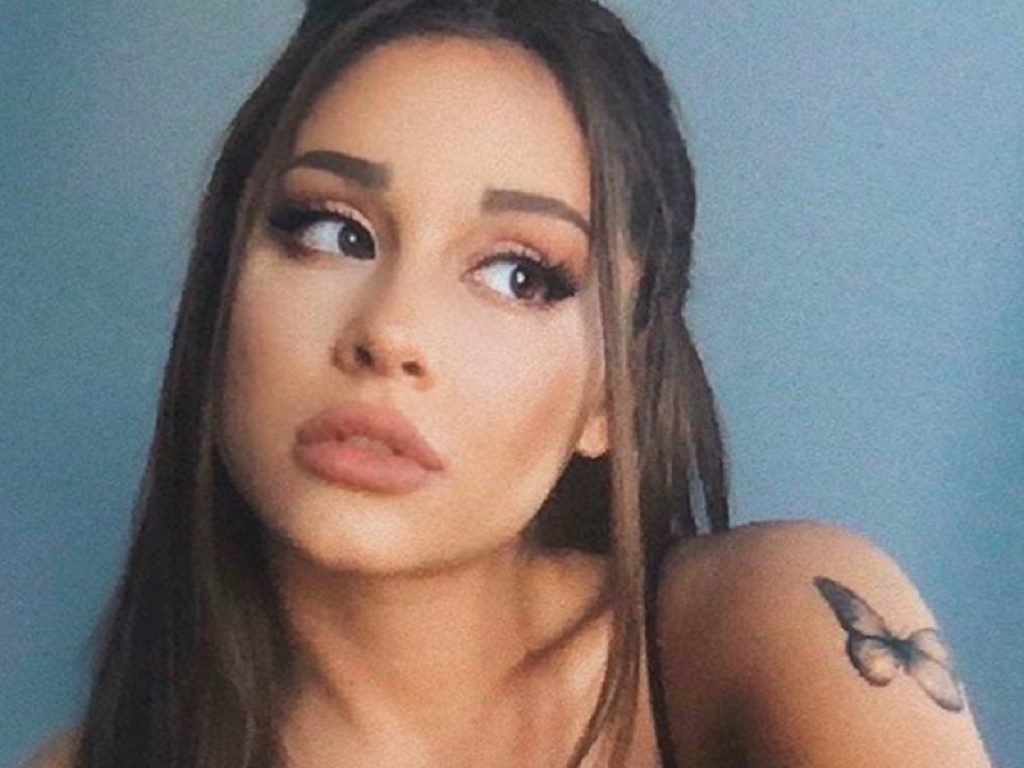 Ariana Grande svela titolo e data d’uscita del nuovo singolo: Positions sarà disponibile dal 23 ottobre e una settimana dopo uscirà l'album omonimo