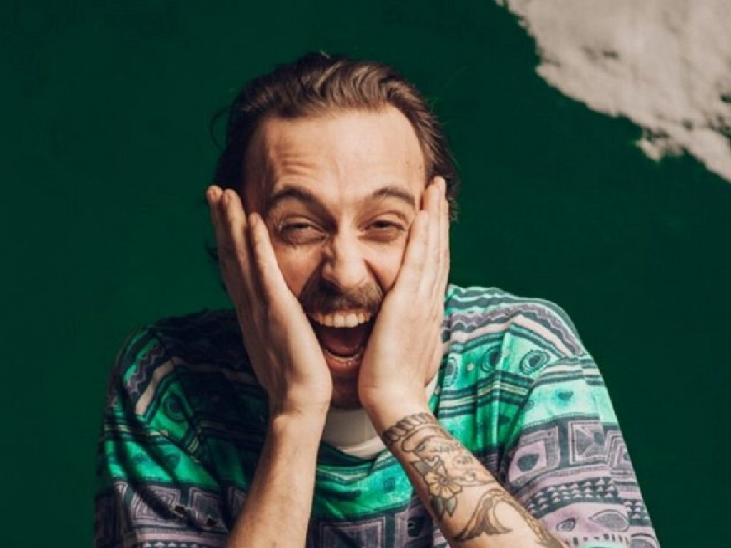 Auroro Borealo rinvia al 2021 l'Uragano su Milano