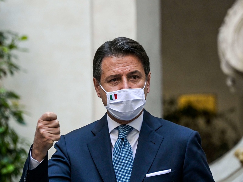 I Dpcm varati dal 2020 sono incostituzionali: non possono disporre alcuna limitazione della libertà personale e l'obbligo di permanenza domiciliare