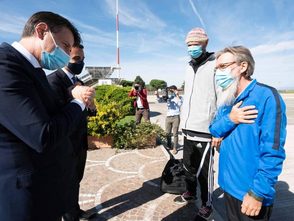 Conte accoglie Padre Maccalli e Chiacchio: “Bella giornata per l’Italia”