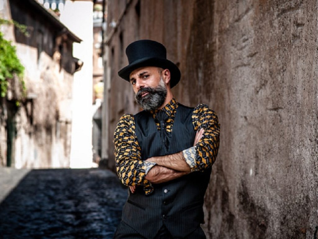 David Zulli canta "Lo specchio della città"