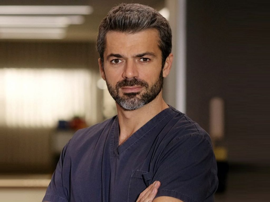 Torna su Rai 1 in prima serata alle 21.25, “Doc - Nelle tue mani”, la fiction tratta da una storia vera: la trama delle prime due puntate