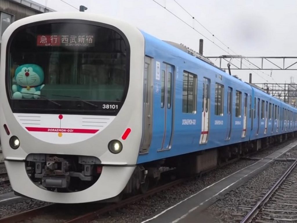 In Giappone si viaggia sul treno di Doraemon