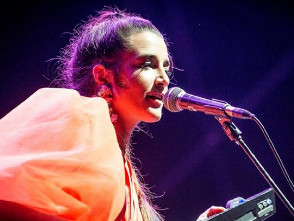 Elasi pubblica il singolo Esplodigodi