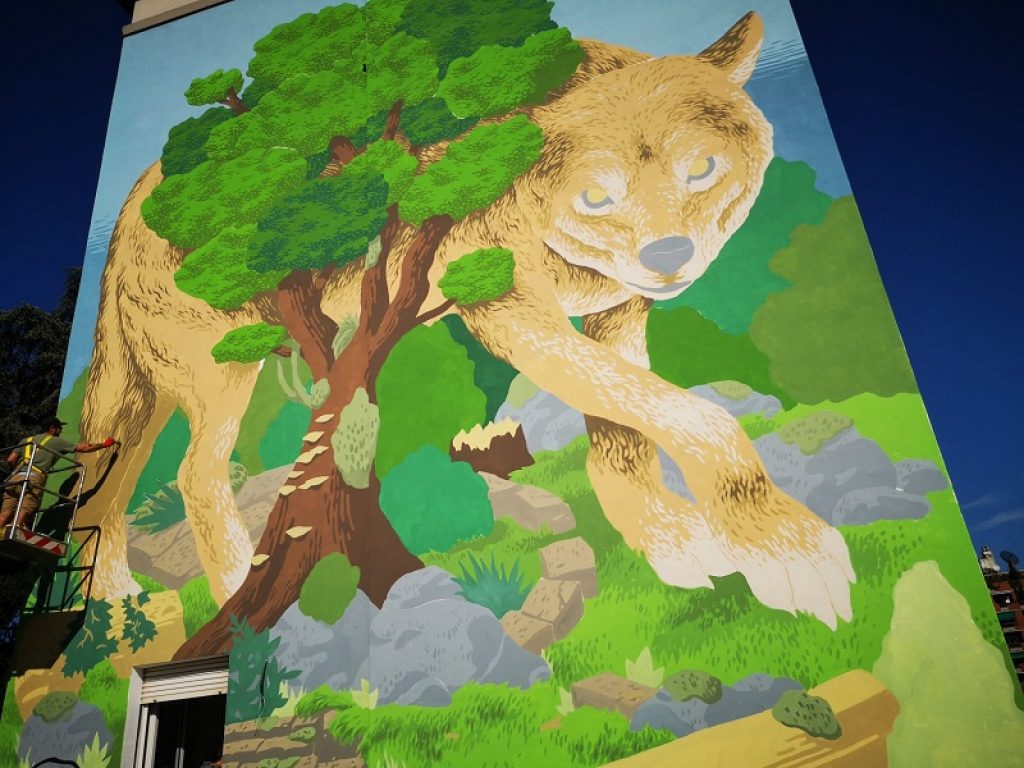 Un lupo a Milano: la nuova opera di Lucamaleonte