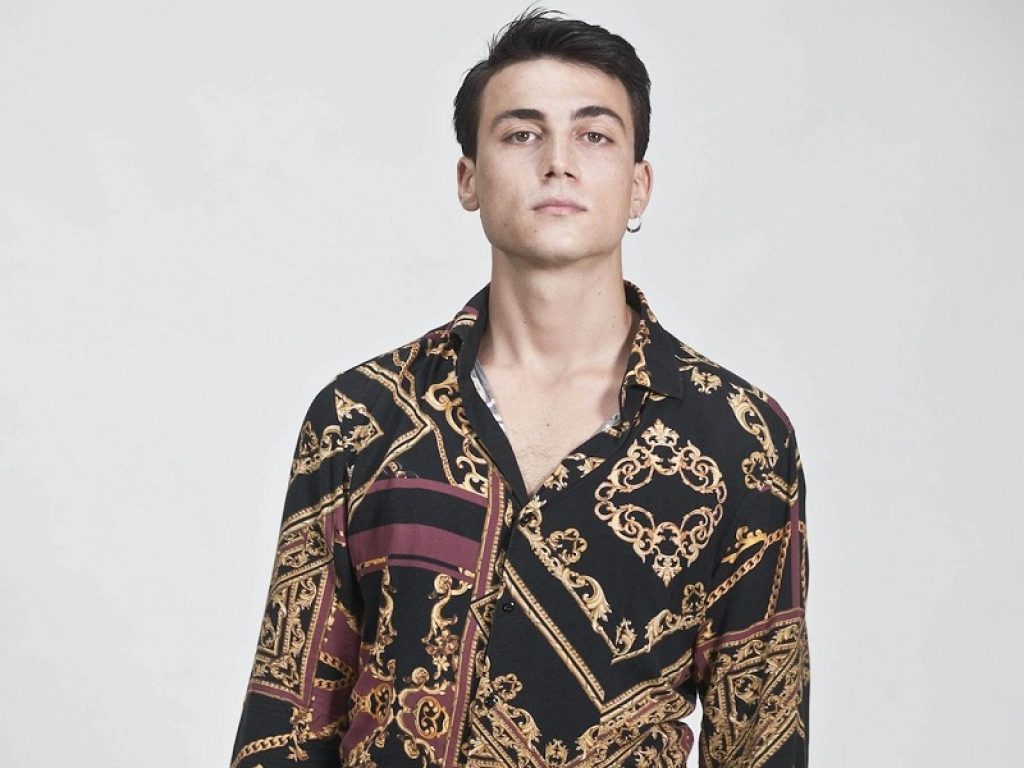 Matteo Paolillo di Mare Fuori tra musica e recitazione