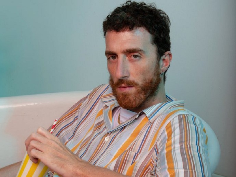 Mecna live a 2250 metri di altitudine sulle Dolomiti: come seguire il concerto. L'appuntamento è per le 15.30 del giorno di Natale