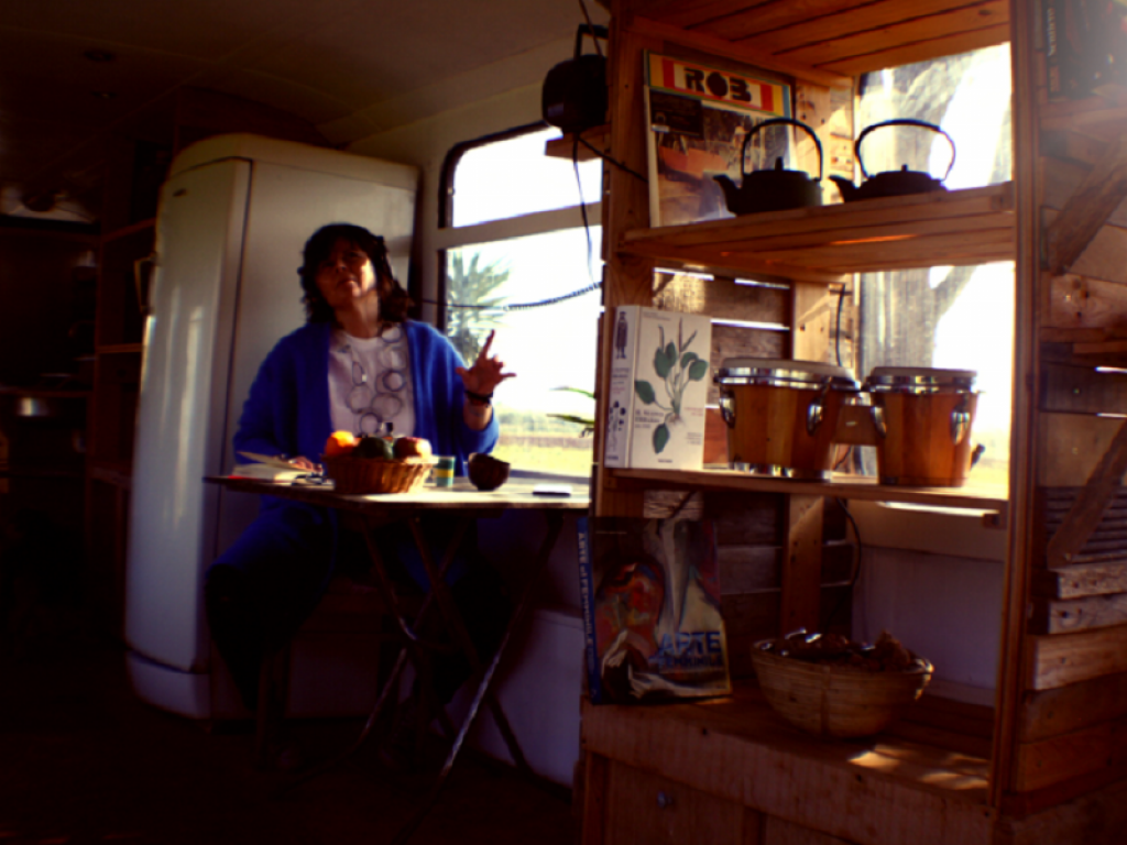 The Blue Bus (Ubiquity Records) è il nuovo album di Mistura Pura: esperienza "induista" per il nuovo lavoro della dj e producer