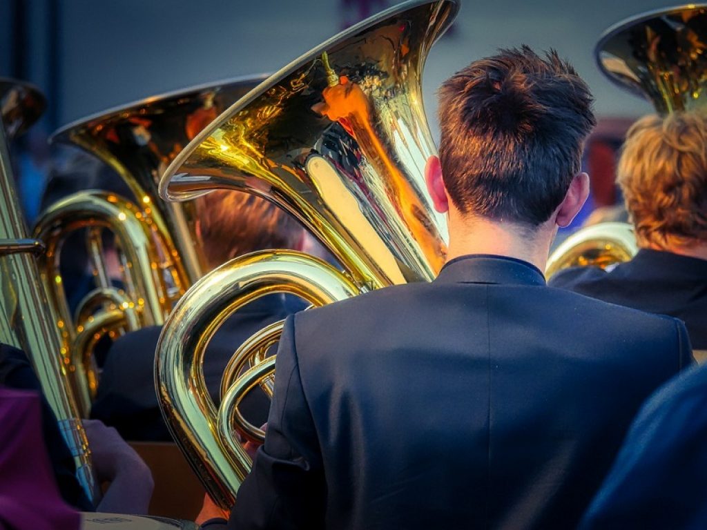 Concerti in sicurezza col Covid? Raggi laser per studiare le goccioline di saliva di cantanti e orchestrali