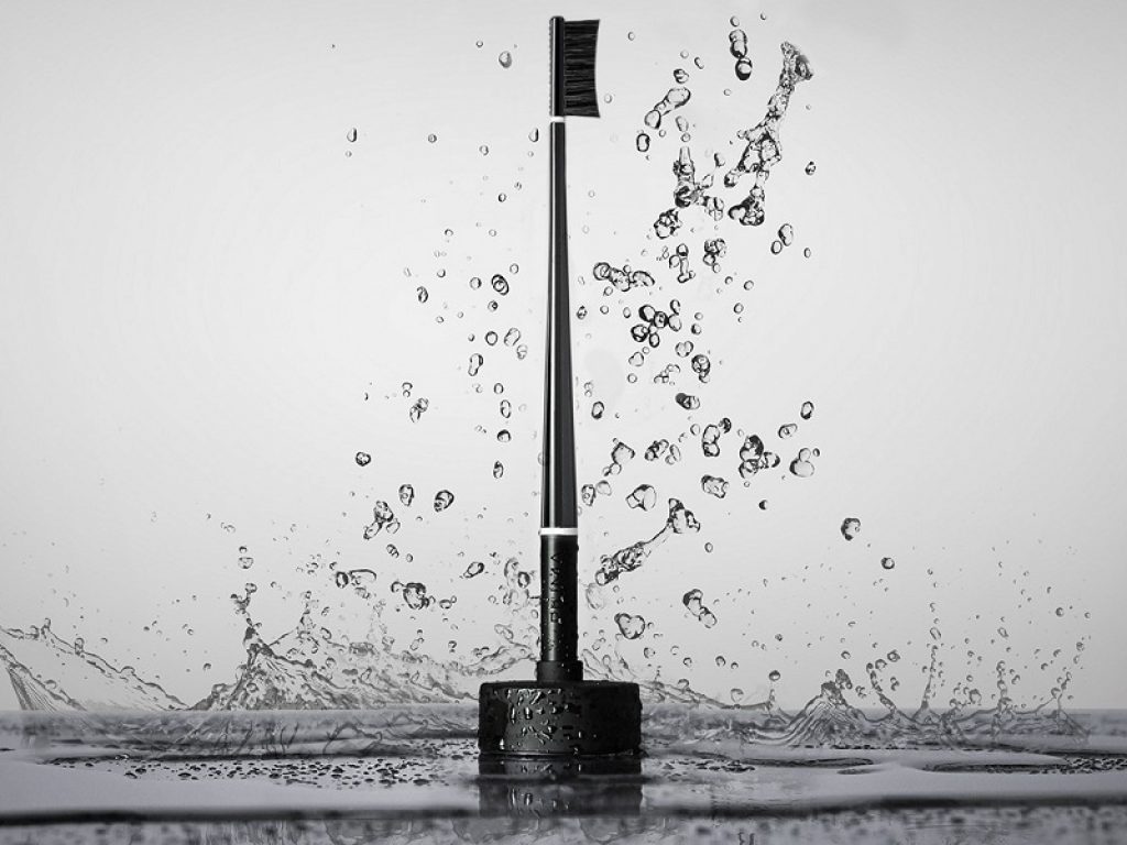 Menzione d'onore al Compasso d'oro per lo spazzolino di Piuma: l’azienda veneziana premiata per le forme iconiche, i brevetti tecnologici e l’anima green