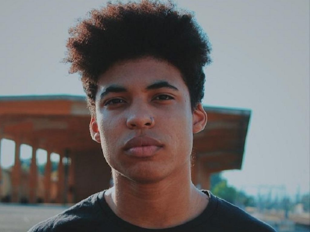 Dylan da X Factor al cuore degli amanti della musica