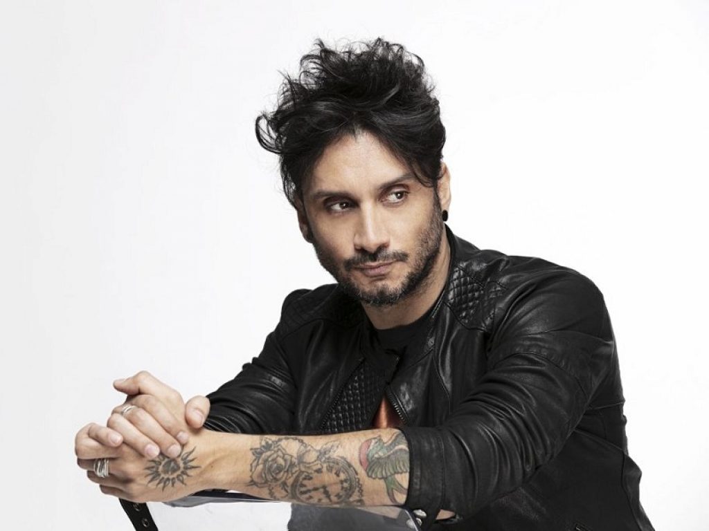 Fabrizio Moro svela le sue “Canzoni d’amore nascoste”