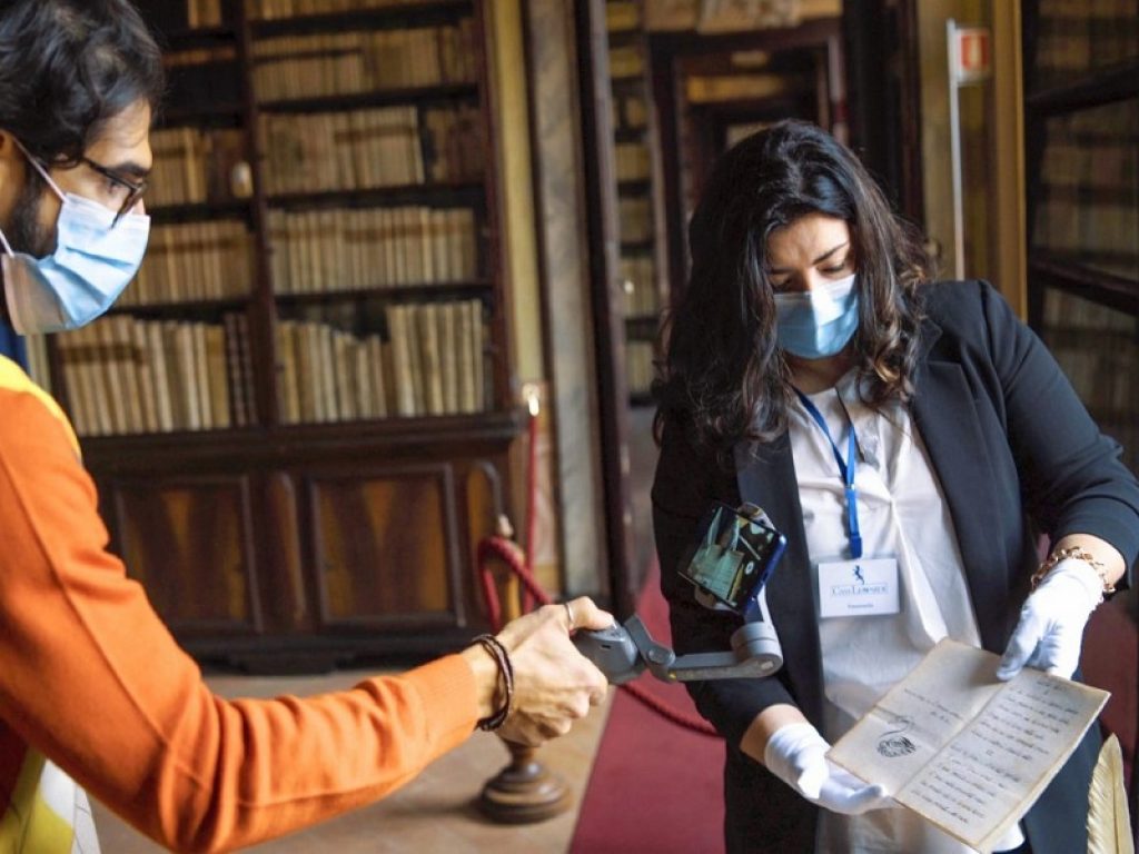 Casa Leopardi apre alle scuole: visite in streaming