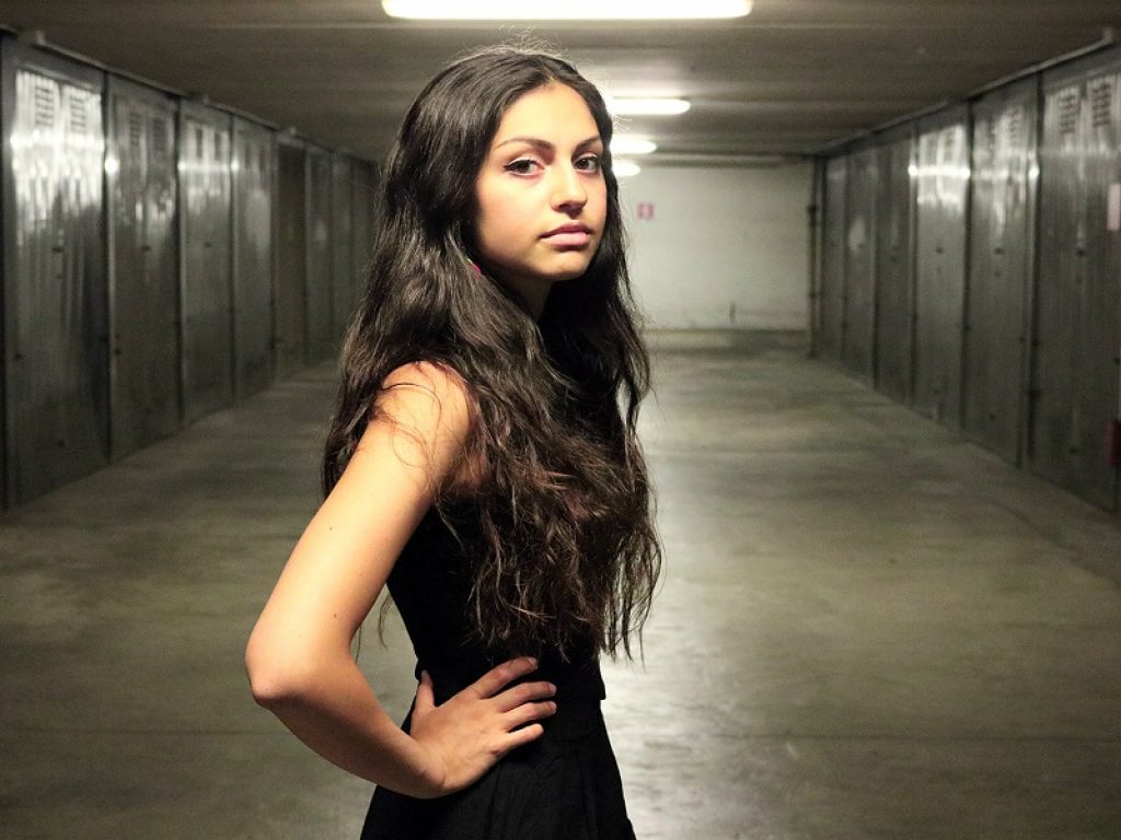 Marta Brando debutta con il singolo "Young"