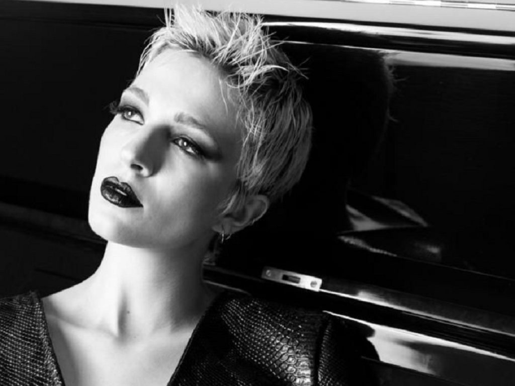 Alexandra, nome d'arte di Alessandra Galantino, online sulle piattaforme digitali con il nuovo singolo “Fai parte di me”