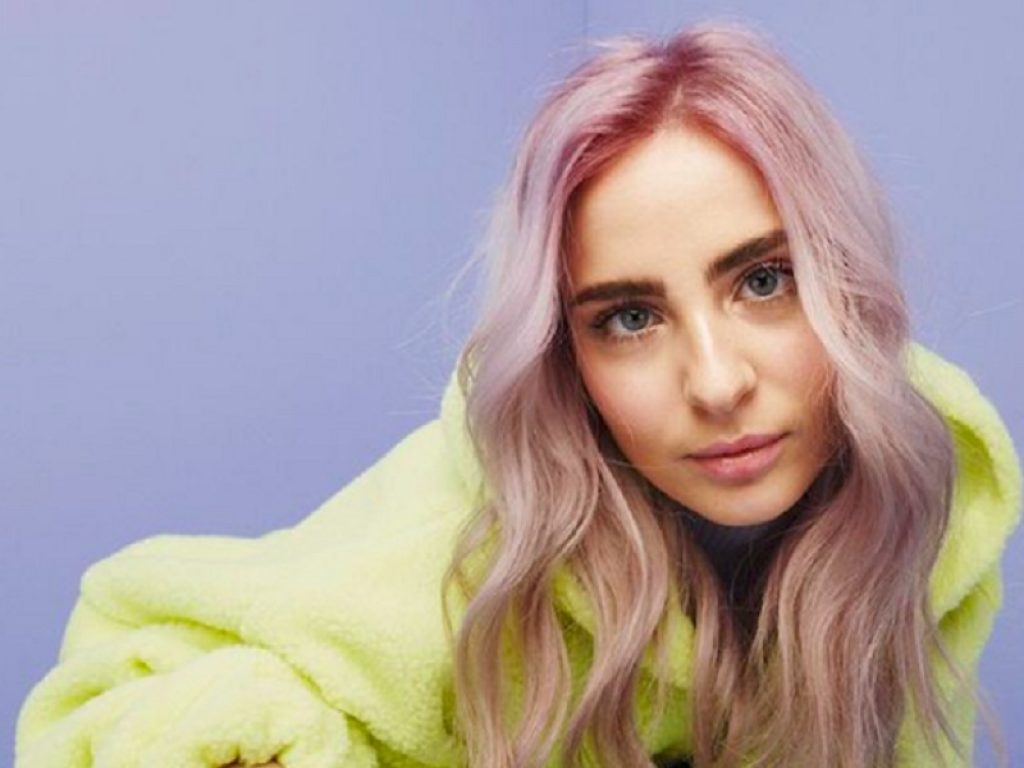 La rivelazione Cara racconta il suo Ep "99"