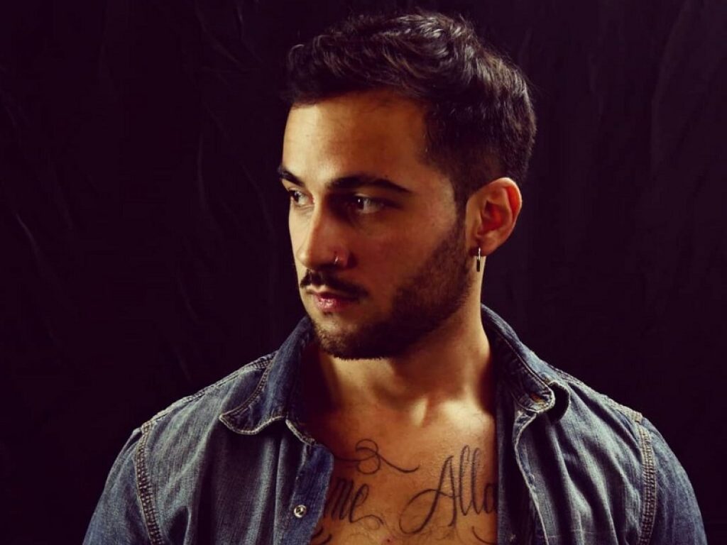 "Mai stati uniti" è il nuovo singolo di Crisso