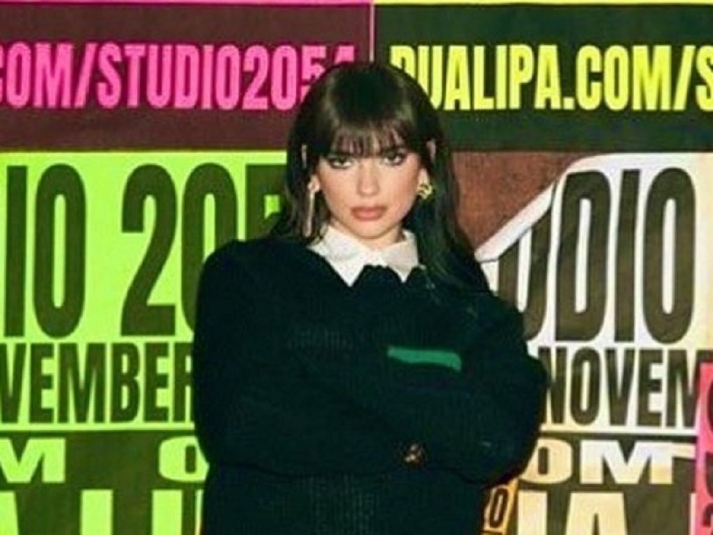 Dua Lipa torna con lo show Studio 2054