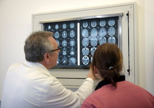 Levetiracetam riduce il rischio di crisi epilettiche a 24 mesi nelle donne in età fertile con epilessia generalizzata idiopatica