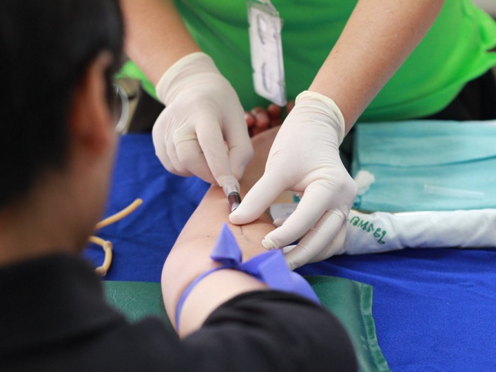 Covid: con i tumori del sangue il rischio di letalità è più alto del 40%. Parla il Professor Sergio Amadori, presidente AIL Nazionale