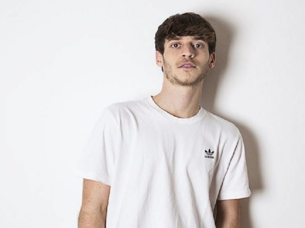 Holden cantante primo disco Prologo