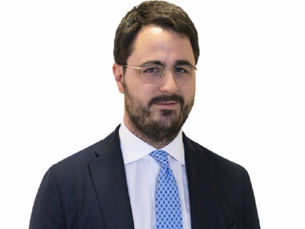 Lorenzo Castellani in libreria con "L'ingranaggio del potere"