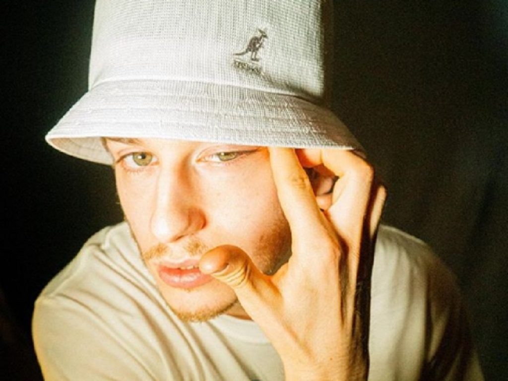 Mancha debutta con il singolo "Crimine"