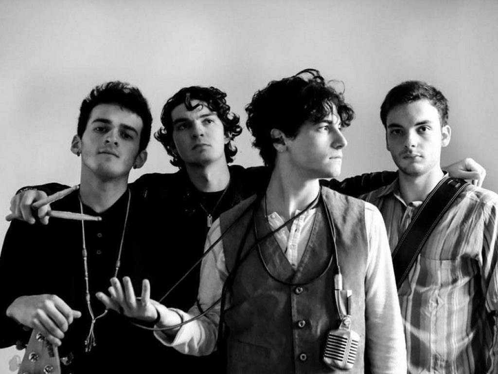 I Mosaico debuttano con "Tieniti la notte"