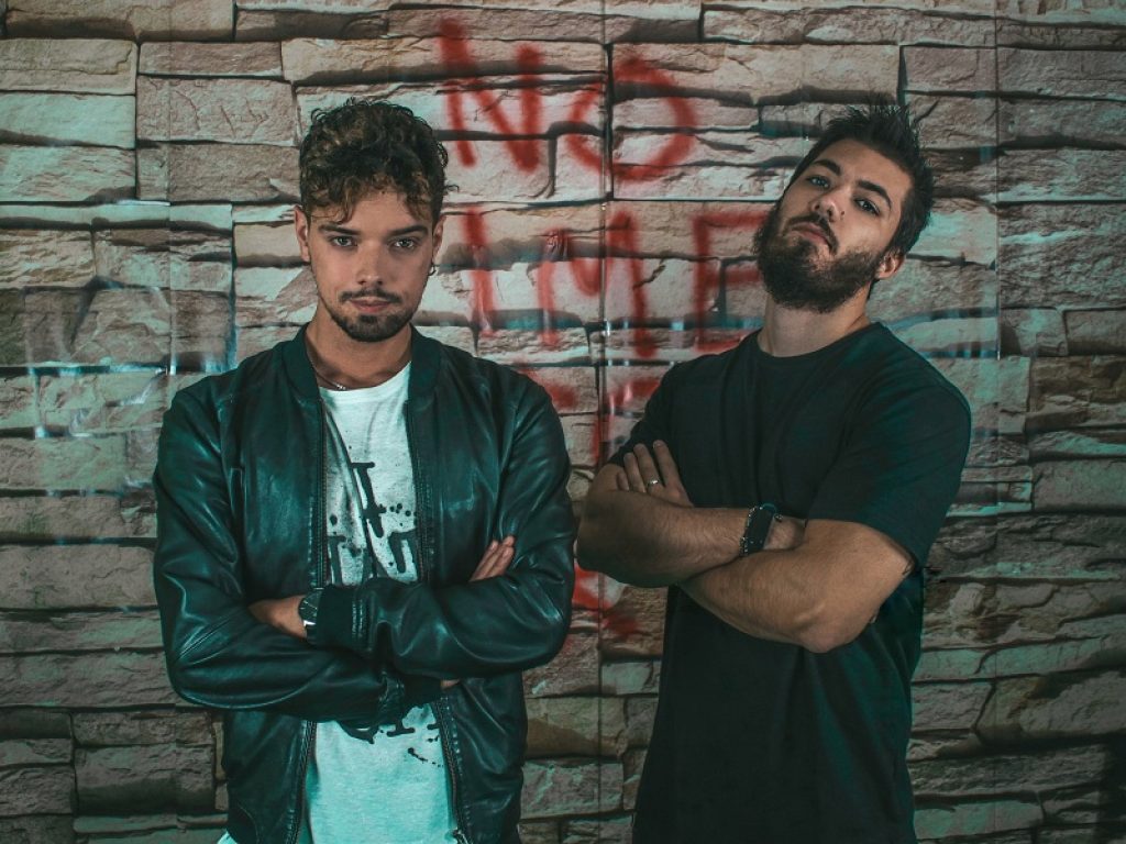 "No Time To Cry" è il primo album dei Negative