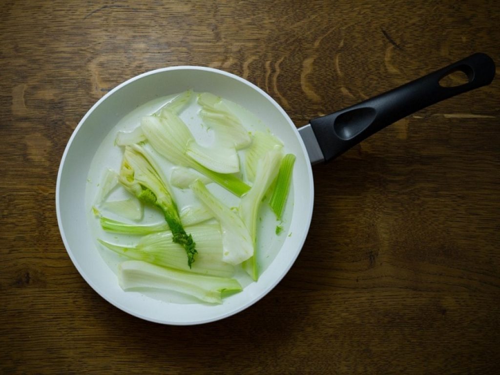 Ricette veg: nuggets di finocchi in salsa di piselli