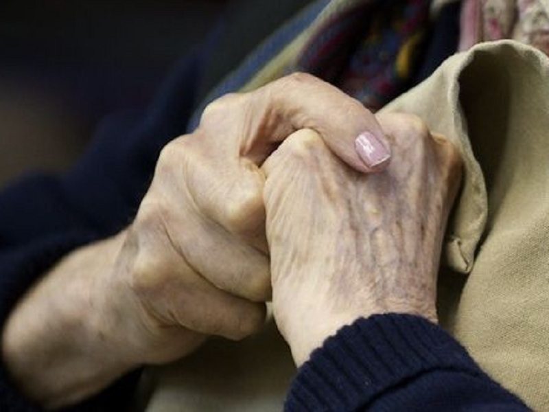 Trattamento dei sintomi motori nel Parkinson: arrivano nuove linee guida AAN sulla scelta migliore della terapia iniziale per cura precoce