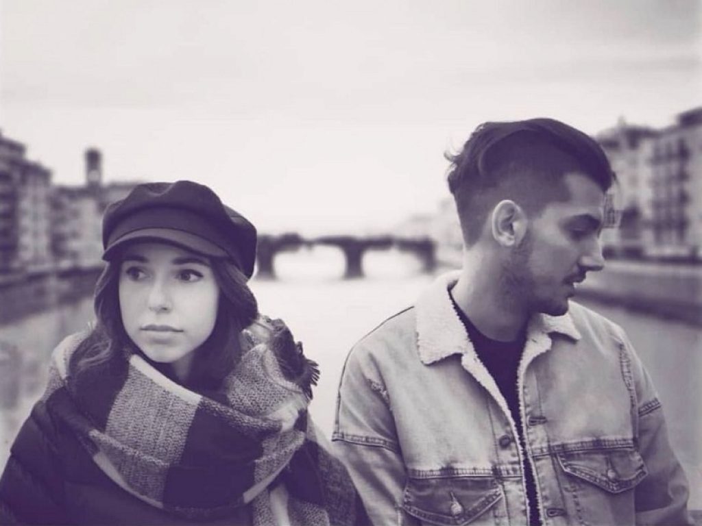 I Raystars online con "Chasing just me"