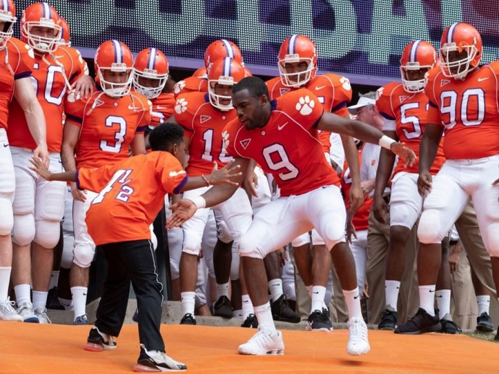 Safety: Sempre al tuo fianco arriva su Disney+