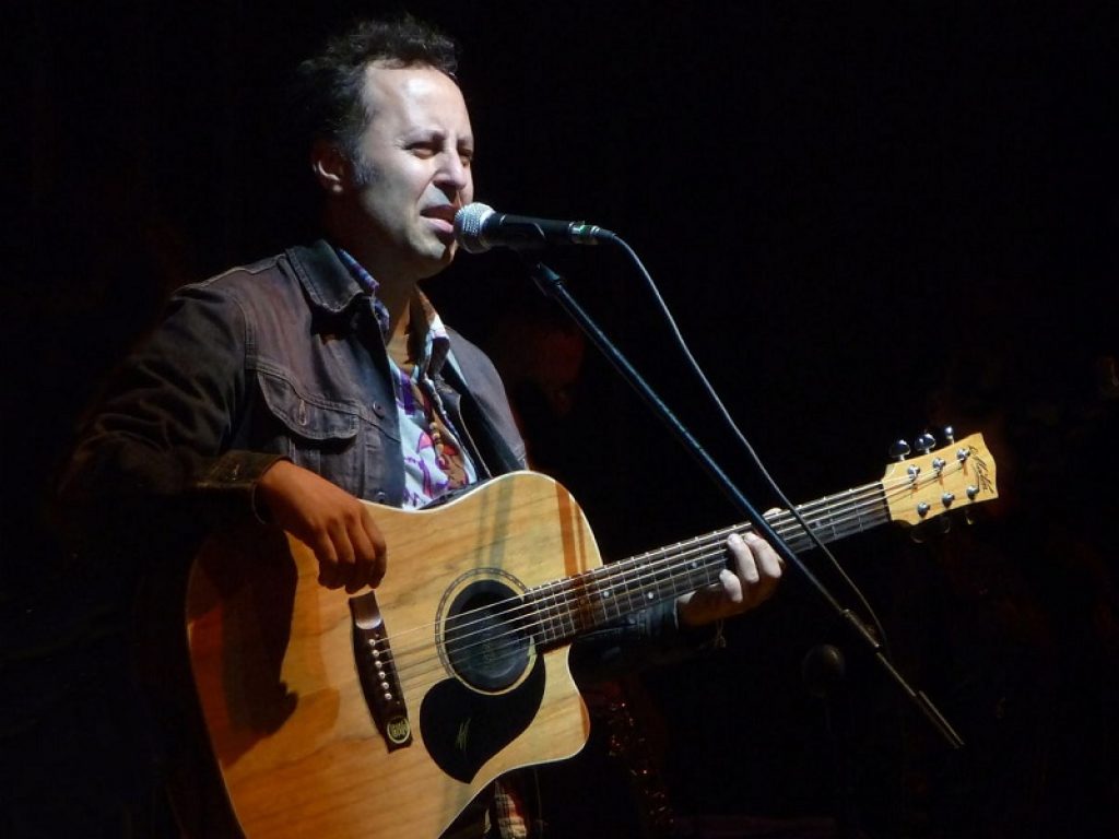 Il 5 gennaio Enrico Capuano con Tammuriatarock e altri ospiti in concerto per A.I.D.O.: l'iniziativa di beneficenza in programma alle ore 21.30