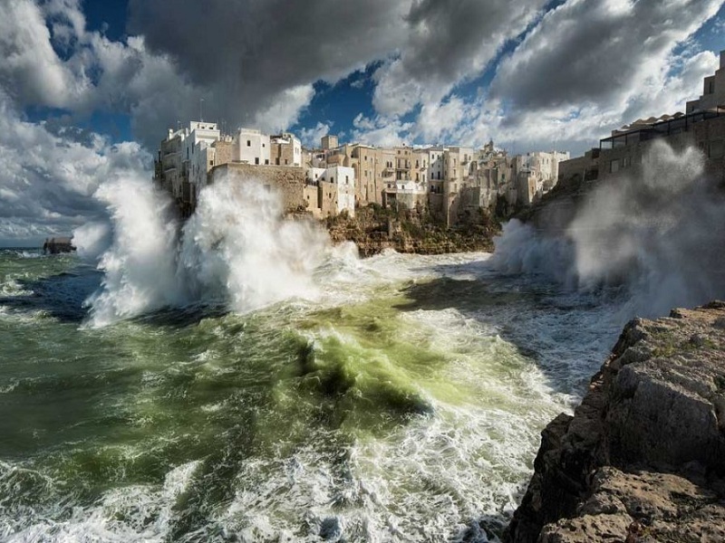 Wiki loves monuments Italia: vince il mare di Polignano