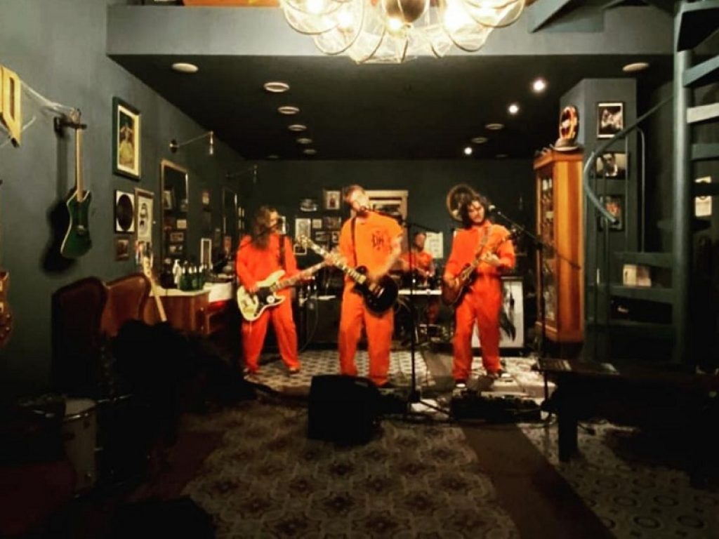 "Happy Ending Suicide" è il controverso concept album di debutto dei Dolomhate: il disco è disponibile su tutte le piattaforme digitali