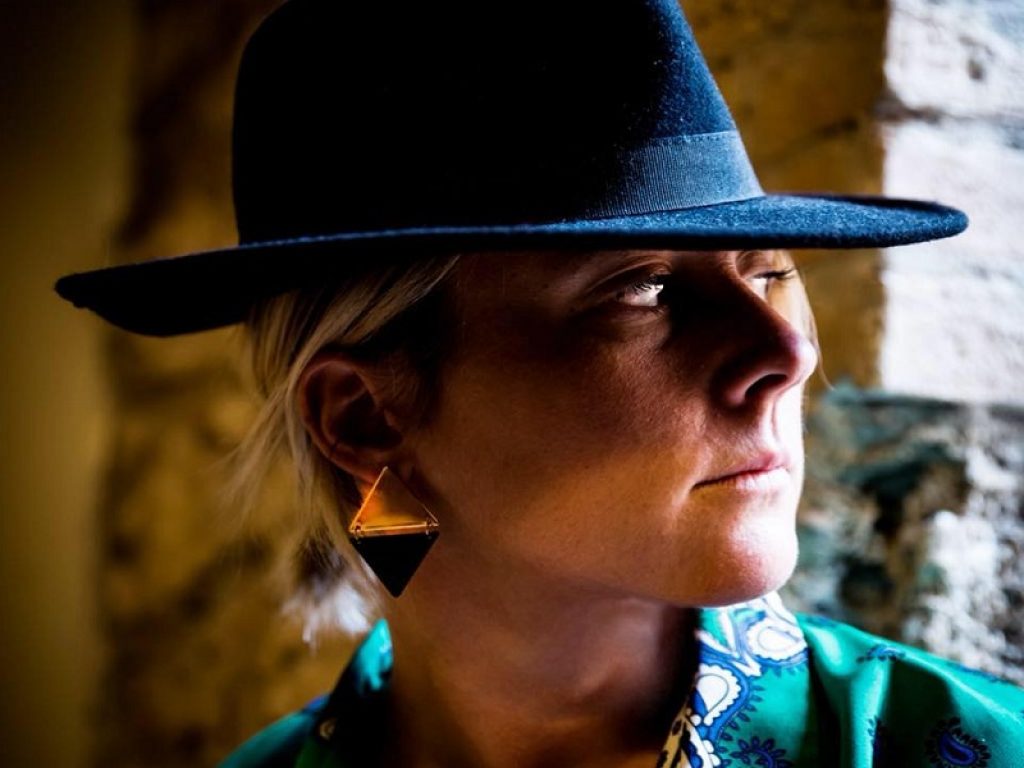 Eugenia Martino online con il singolo "E allora"