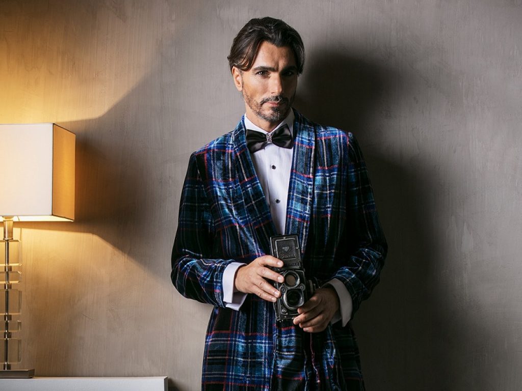 Fabio Marino in libreria con Oltre le mani c’è di più