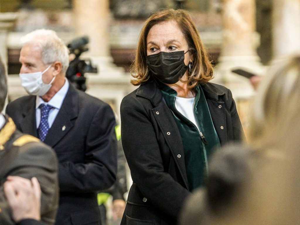 La ministra Lamorgese è positiva al Covid e ha partecipato al Consiglio dei ministri. Conte e gli altri faranno il tampone, Di Maio in isolamento fiduciario