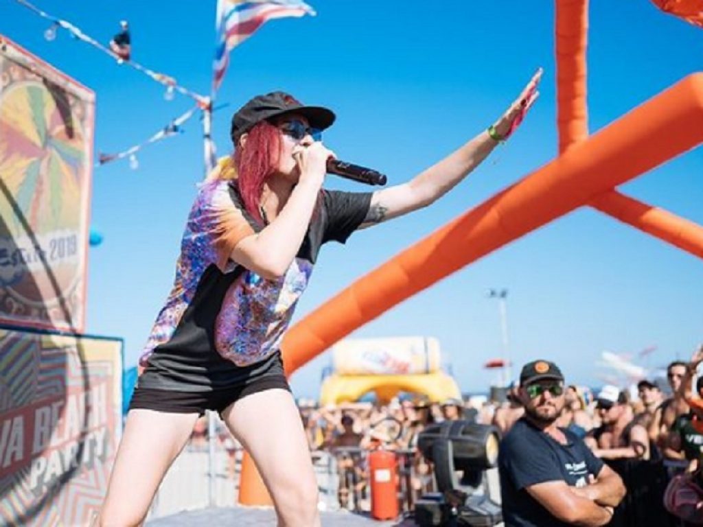 Marti Stone online con il nuovo videoclip