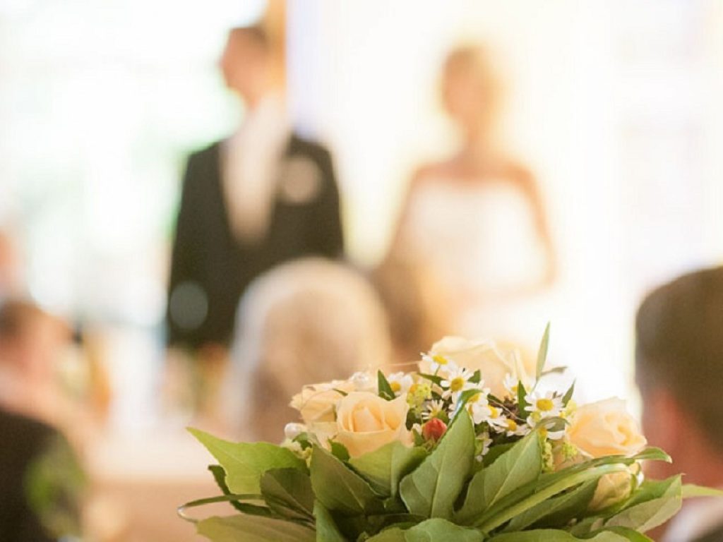 Dopo un anno chiude l’associazione italiana regalo, bomboniera e confetti. Il presidente: “Inutile andare avanti, il Governo ignora le nostre necessità”