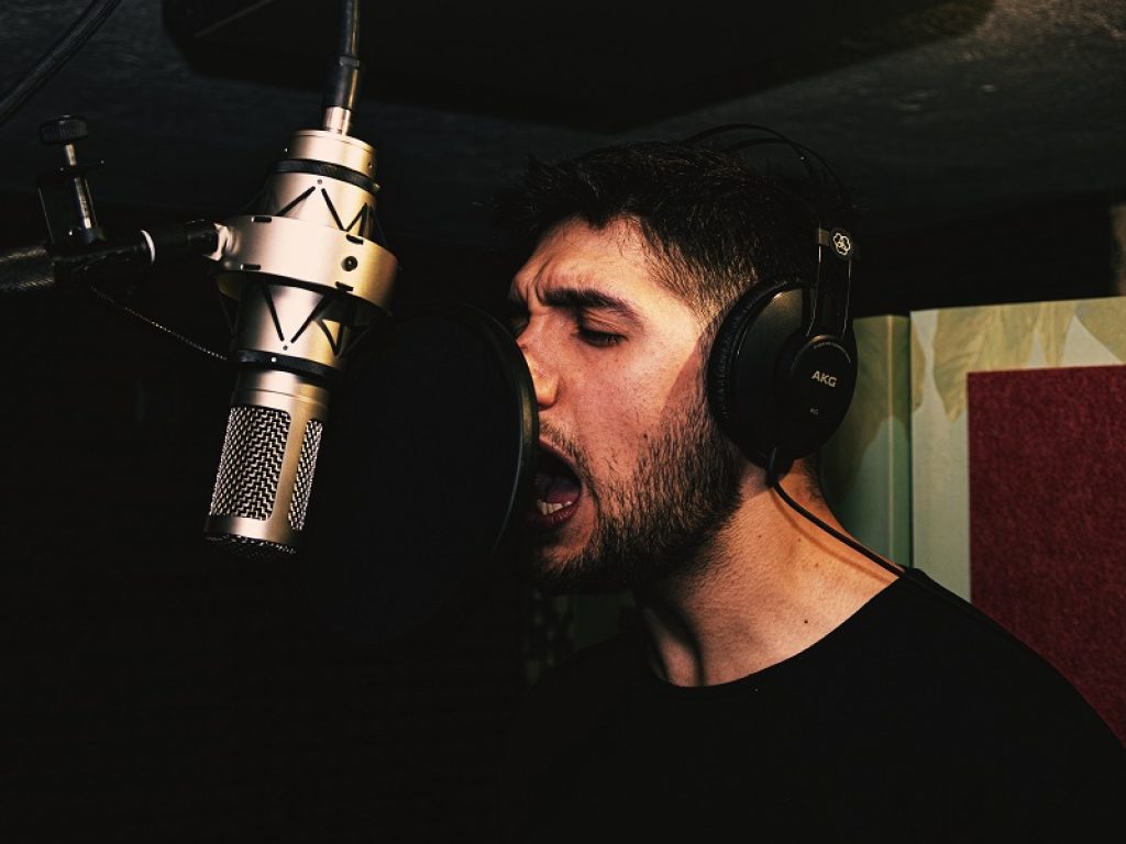 Poison Blackout: "Silence" è il singolo di debutto