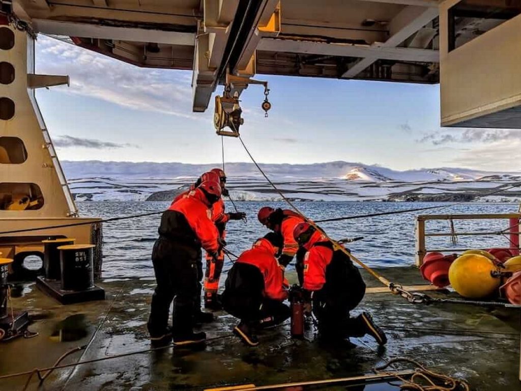 Ricercatori della Parthenope in viaggio verso l’Antartide