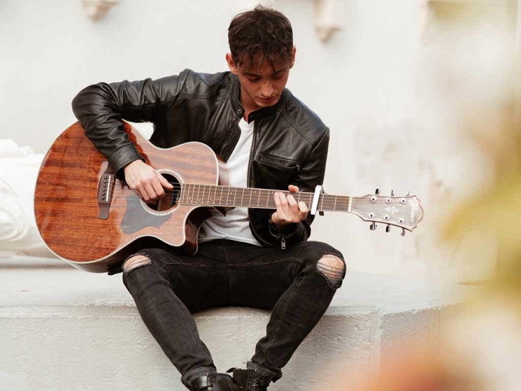 Simone Zanelli in radio con il nuovo singolo