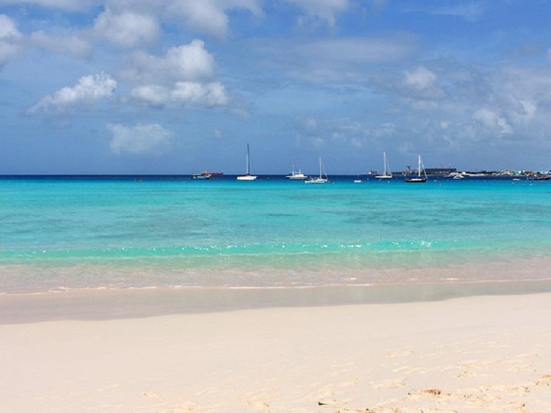 Barbados cambia le regole per la cittadinanza