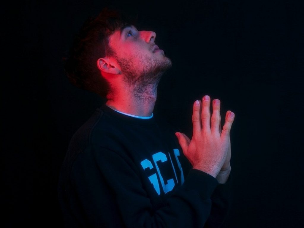 "Trucco" è il nuovo singolo del rapper Bori