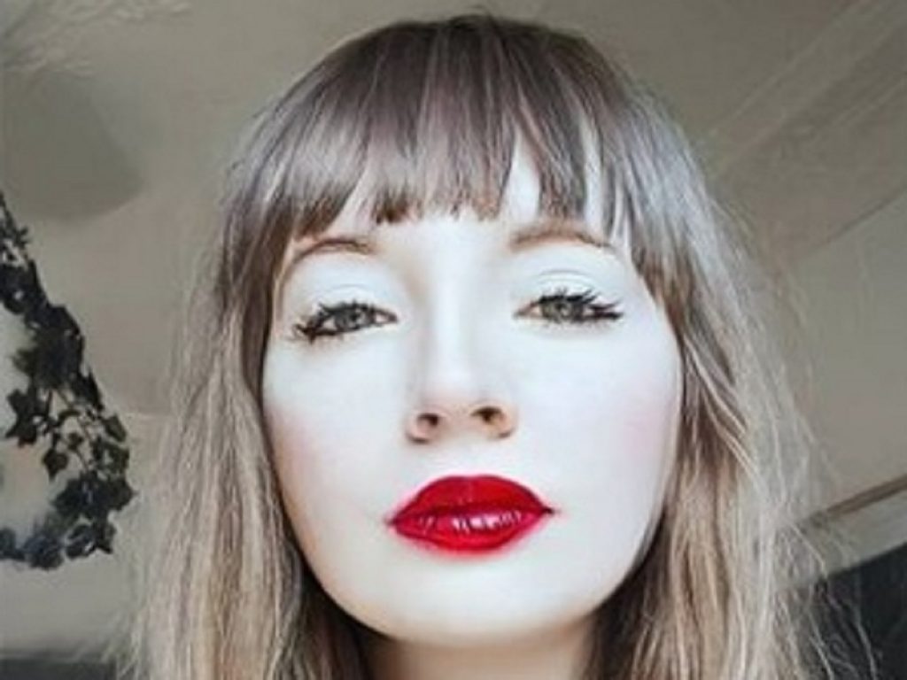 Giulia Barbara Pagani torna con il brano "Camminare"